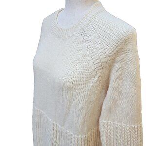 𝅺banana REPUBLIC Italian Yarn Crew Neck Sweater Size M